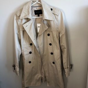BNWT Banana republic size Small Trench Coat